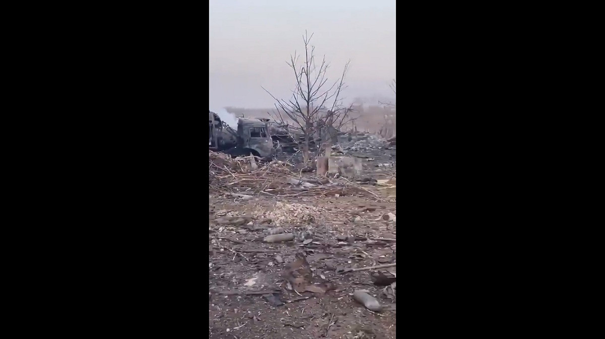烏軍近期針對多個前線地區發起反擊行動，並成功收回多個地區的控制權，許多俄軍軍備也先後遭到破壞。 圖：擷取自 @NOELreports X 分享影片