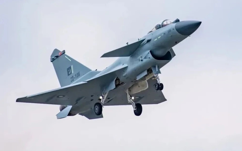殲-10「9比0」橫掃颱風戰機是「鬼故事」? 沒官方證實 還「恰逢」中、巴搞外銷