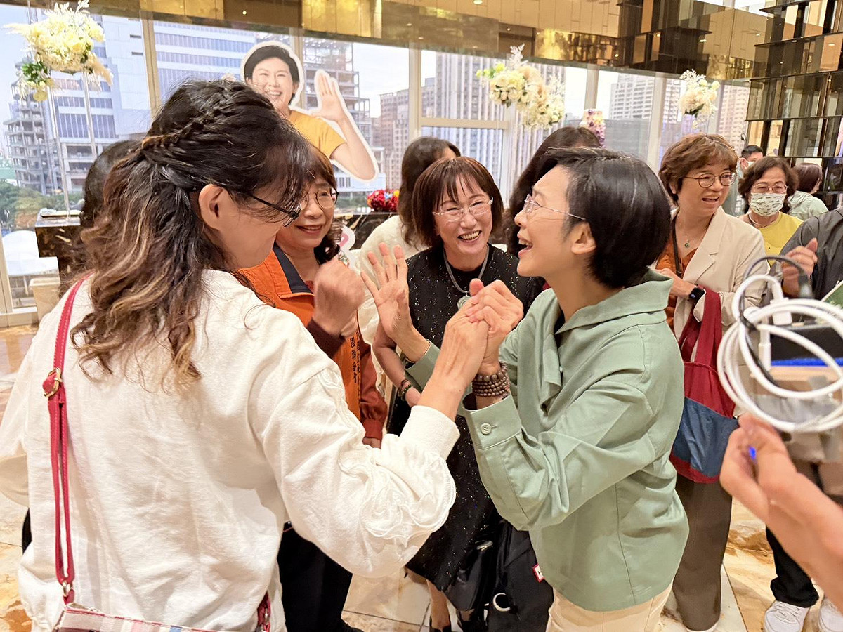 林岱樺強調她將持續捍衛兒少弱勢的馬拉松中與受害者及基層同仁站在一起。 圖：林岱樺辦公室提供