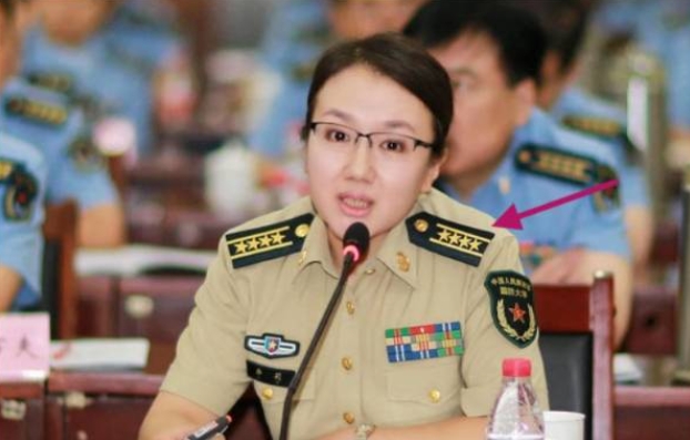 中國國防大學教授、知名軍事評論員李莉多次聲稱美軍不敢攻擊委內瑞拉。 圖 : 翻攝自X / Lens of Asia