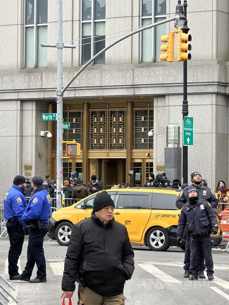 委瑞內拉前總統馬杜洛夫婦被捕後首度在紐約聯邦法院現身，引起各界關注。中央社記者廖漢原紐約攝　115年1月6日 圖：中央社提供