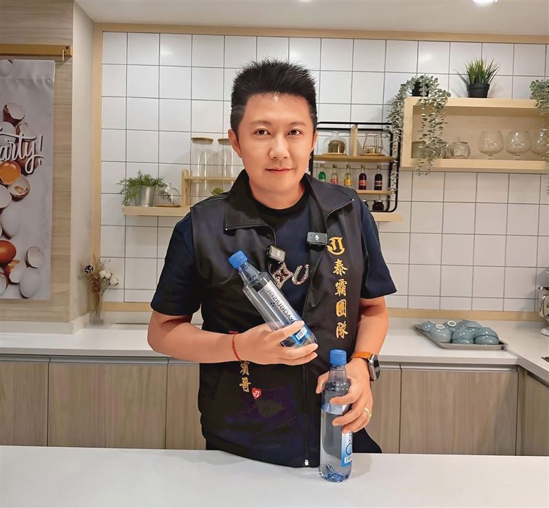 網紅賓賓哥（本名江建樺）涉毆打李姓男子，遭雲林地檢署依傷害罪起訴。 圖：翻攝自江建樺臉書