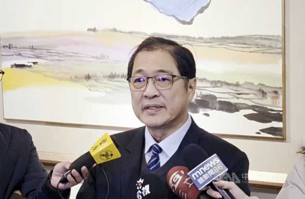 中國國台辦將高等檢察署陳姓檢察官列為「台獨打手幫凶」，法務部長鄭銘謙（圖）7日對此表示，嚴正譴責任何恫嚇台灣司法官的行徑。中央社記者謝君臨攝　115年1月7日