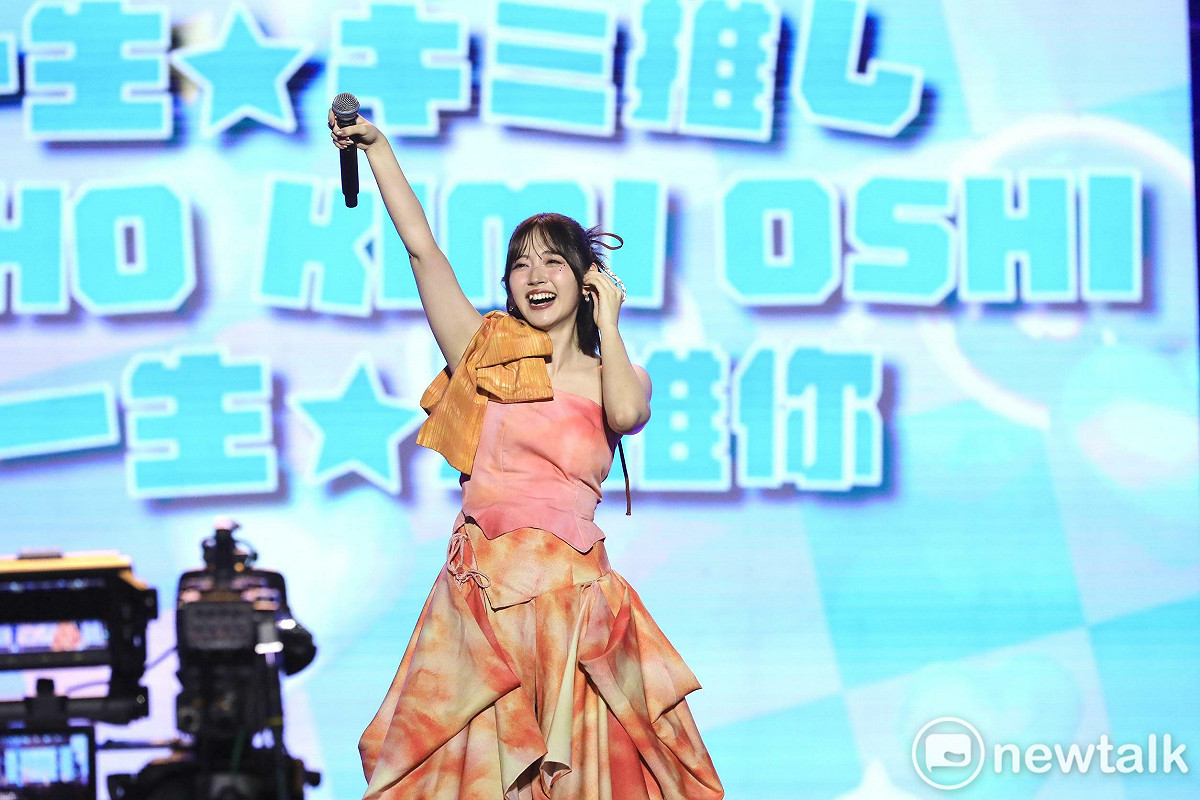「台南好young」跨年晚會，在有限預算下邀集多組國內外高人氣藝人/天團演出，包括STAYC、鈴木愛理、ALL(H)OURS等國際卡司，橫跨搖滾、抒情與流行曲風，台南跨年晚會化身為音樂國際舞台。 圖：台南市政府提供