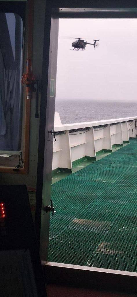 雖然俄羅斯方面已經派遣水面艦艇、潛艦等海上力量進行護航，但美軍仍成功扣押該艘試圖違反委內瑞拉石油制裁的俄羅斯油輪。 圖：翻攝自 @nexta_tv X 帳號