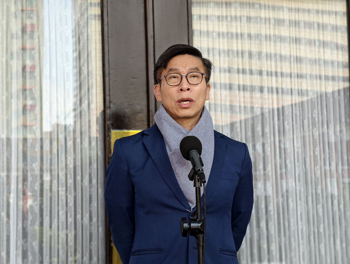 國民黨據傳今日原定抽出TPASS預算未果，民進黨團幹事長鍾佳濱斥「見光死」的政治操作。 圖：金大鈞/攝