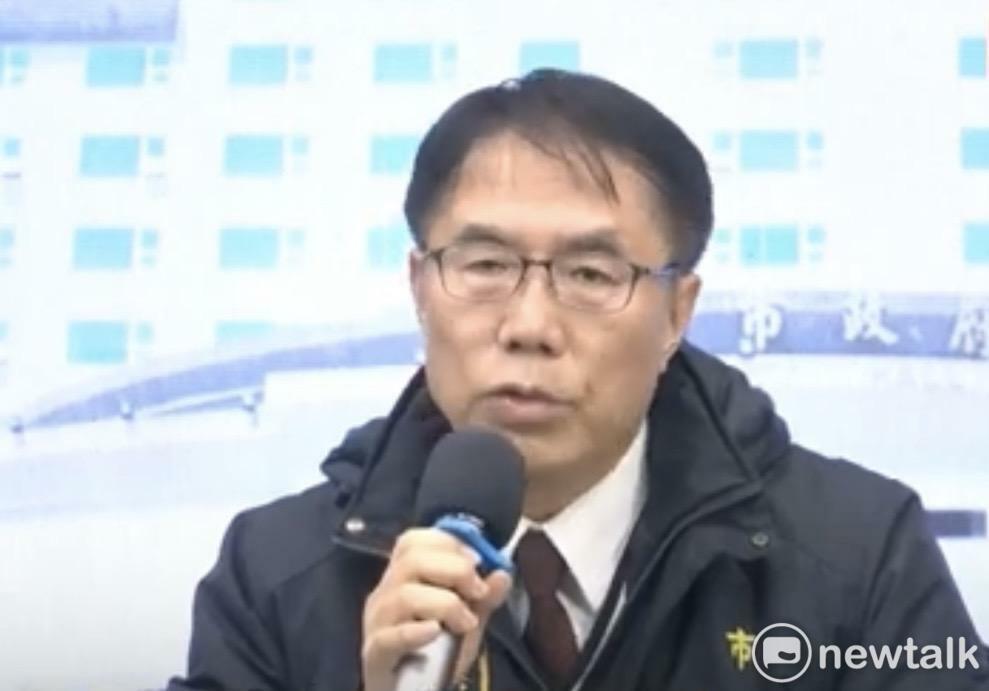 台南市長黃偉哲今日宣布，台南市將從今年9月1日起實施營養午餐全面免費，年需預算約16億元。黃偉哲並痛批台北市長蔣萬安在選舉前推出此政策是「政治買票」，導致各縣市被迫跟進，嚴重排擠重大公共建設預算。 圖：黃博郎／攝