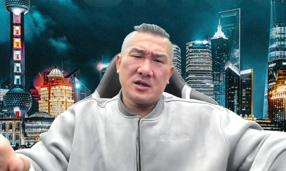 館長透露自己協助代購的中國商品遭到退貨，讓他氣得直爆粗口，直呼被退貨原因是「被造謠」。 圖：翻攝自館長惡名昭彰YT頻道