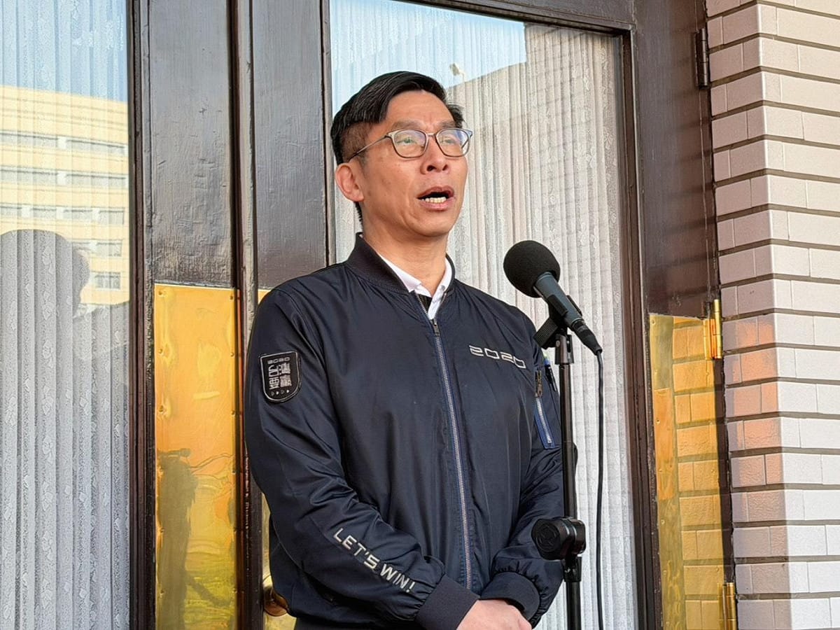 台美關稅15%先曝光，民進黨團幹事長鍾佳濱狠酸黃國昌，人還沒到美國，「用Wi-Fi或念力」談成了。 圖：金大鈞/攝