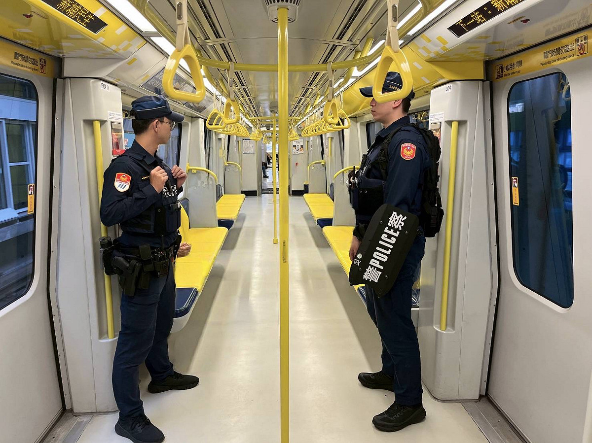新北市今年1月1日成立捷運警察隊，今日舉行成立揭牌儀式。 圖：取自新北捷運警察臉書