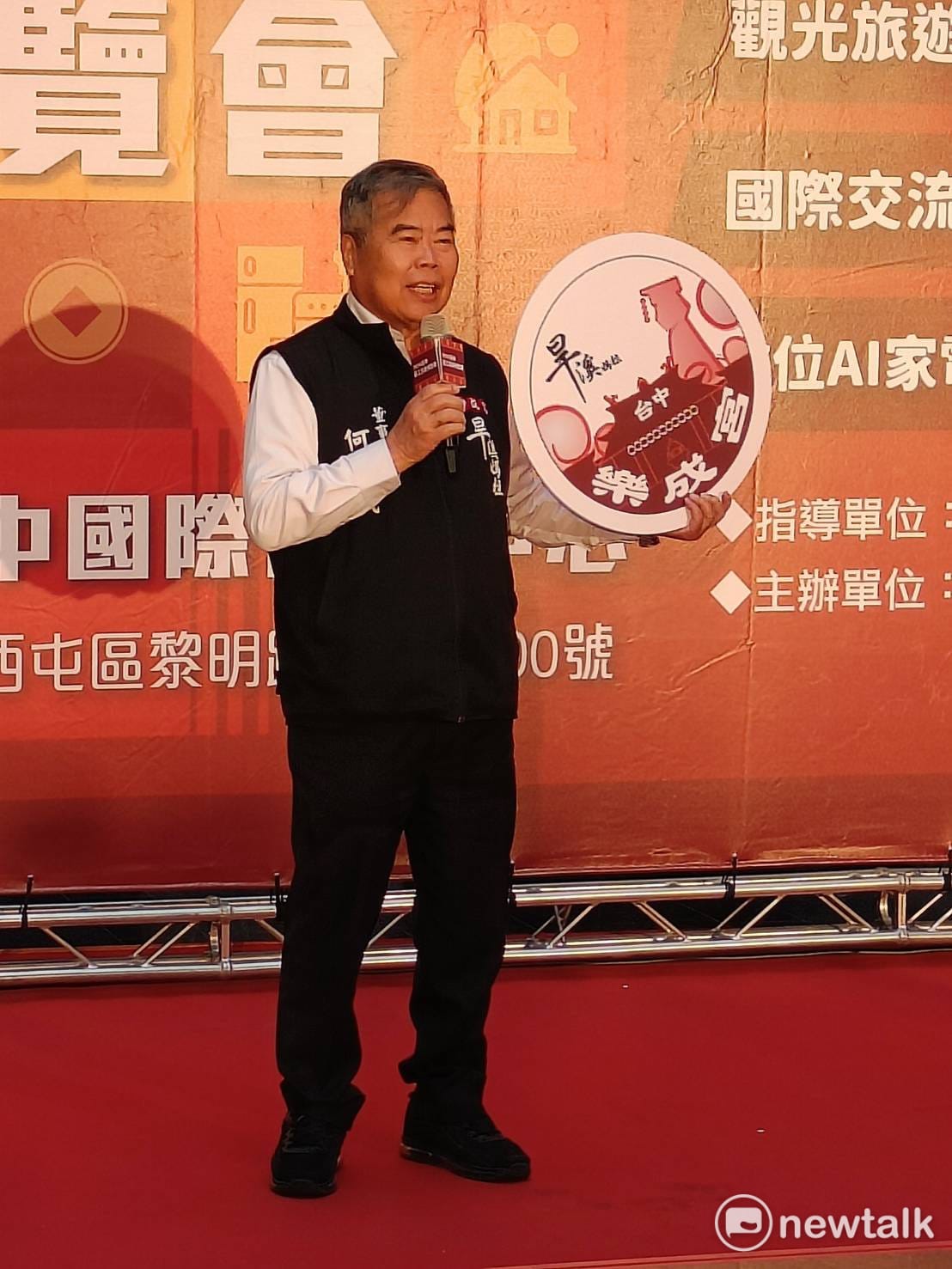 香火鼎盛的台中樂成宮也參展，董事長何敏誠說，大家可以把樂成宮當成「城市祈願所」 圖：唐復年/攝