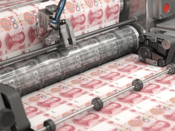 近期有消息稱，為了應對通縮可能帶來的危機，北京當局啟動了「量化寬鬆」的貨幣政策，計畫向市場注入約 297 億美元的資金，試圖推動經濟成長。 圖：翻攝自 @CryptoNobler X 帳號