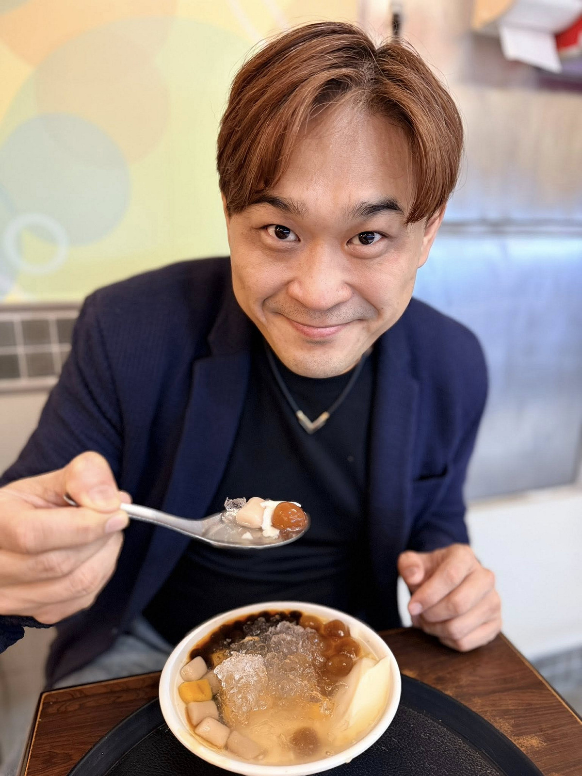 國民黨文傳會副主委林益諄11月驚傳對記者動粗後，日前再爆出在辦公室情緒失控。 圖：翻攝自林益諄臉書