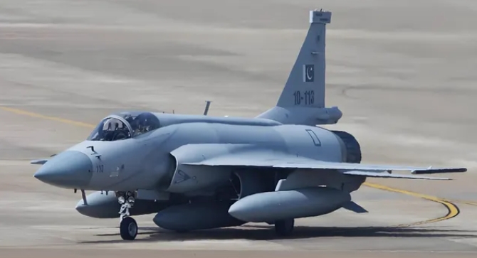 「梟龍」戰機熱銷是假的? 中媒踢爆:「獨家爆料」與官方循環炒作 大搞「營銷局」 | 國際 | Newtalk新聞