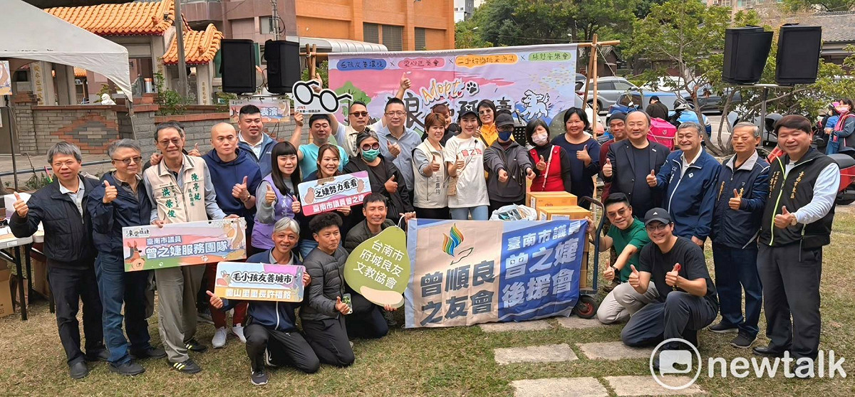在新的一年開始，曾之婕特別結合台南市流浪動物愛護協會、臺南市動保處等多個單位，舉辦浪浪蚤市集送養會活動，並公開表揚六位愛爸愛媽，為推動動物保護而努力 圖：黃博郎／攝