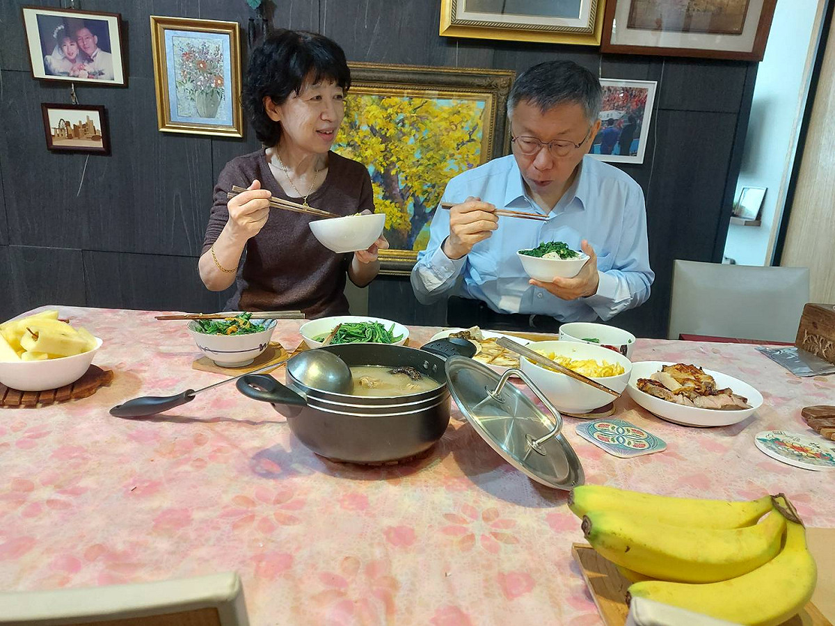 陳佩琪近日再度於臉書發文，細數一年來對司法程序的質疑，直言寫下諸多疑問卻感到無人回應，引發外界關注。 圖:翻攝自陳佩琪臉書