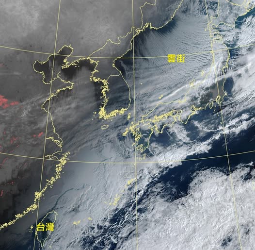 目前雲街在日本海一帶，正逐步靠近台灣。 圖：取自鄭明典臉書