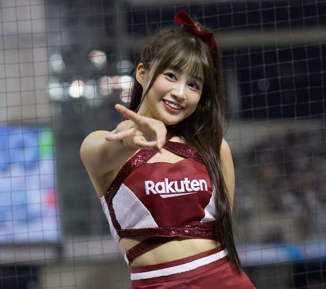 陳伊確定離開樂天女孩。 圖：翻攝自陳伊IG
