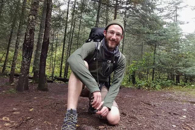 死者為 37 歲的普雷蒂（Alex Jeffrey Pretti），出生於伊利諾州，是美國退伍軍人事務局的加護病房護理師。 圖/取自社群平台X @IngleWitch