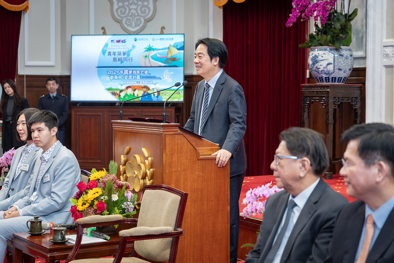 賴清德總統今（26）日接見2025年「國際青年大使交流計畫」及「農業青年大使『新南向』交流計畫」訪團。 圖：總統府提供