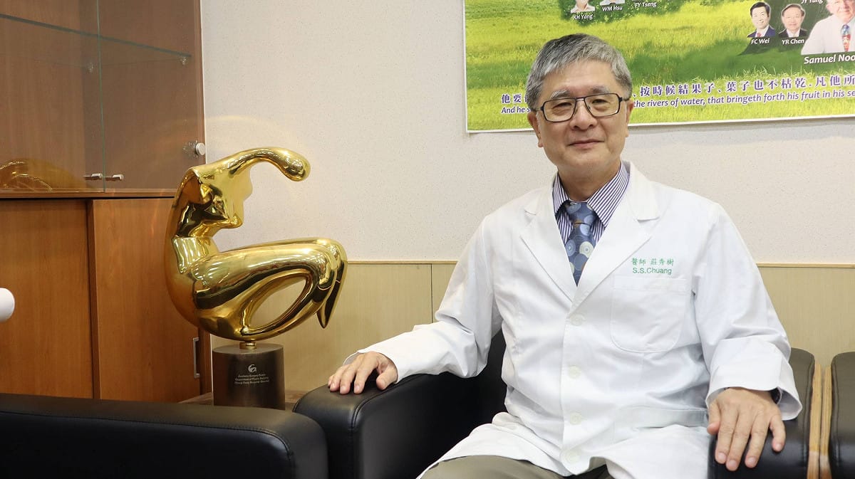 八仙塵爆10週年，長庚追思名醫莊秀樹，感念他將皮膚一塊塊種回助傷友重生。 圖：林口長庚／提供
