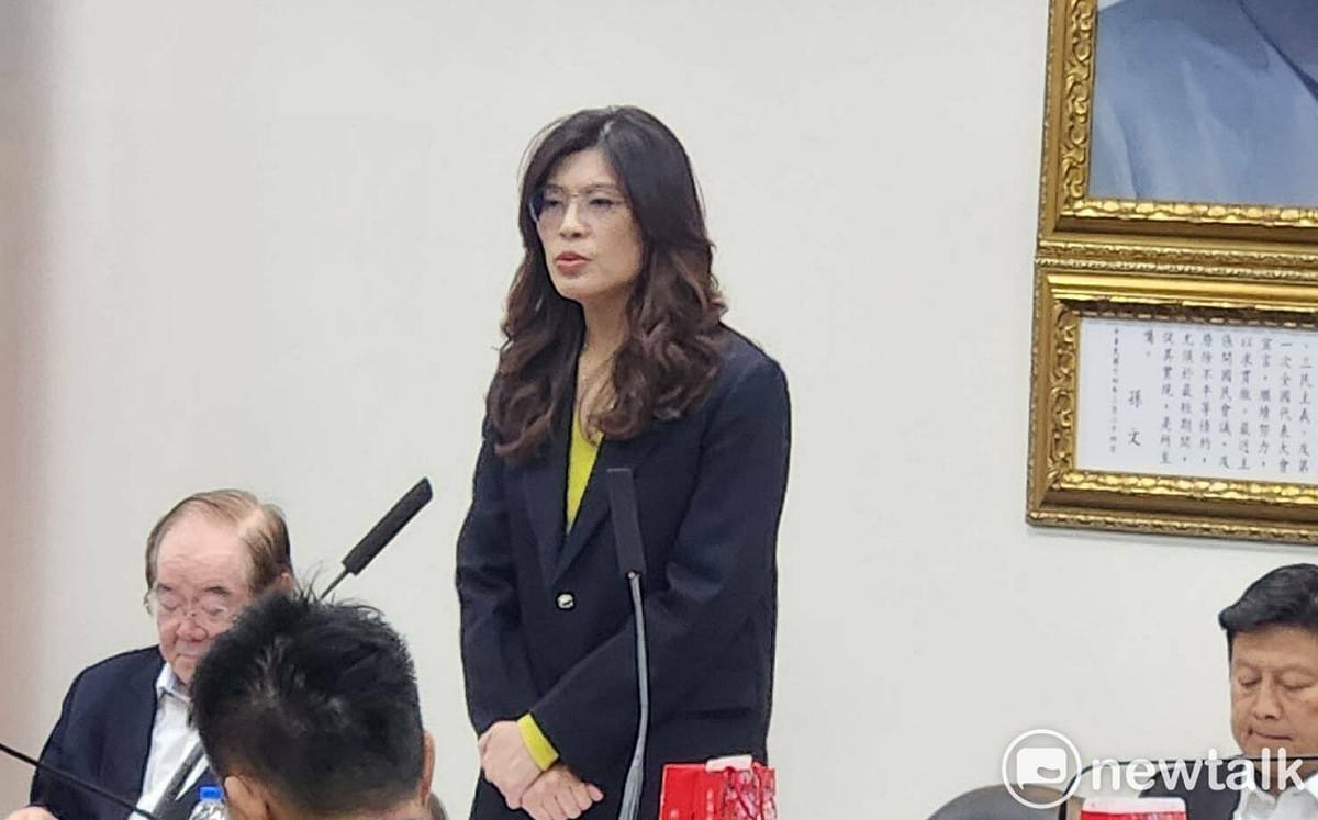不願美中選邊站 鄭麗文：「美國是恩人、但大陸是親人」