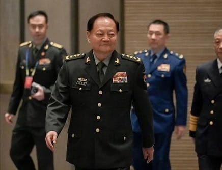 中國中央軍委副主席張又俠、軍委委員劉振立近期相繼遭到調查，多位解放軍高層官員也遭受波及，大批軍官遭到清洗。 圖：翻攝自 @maoshen X 帳號