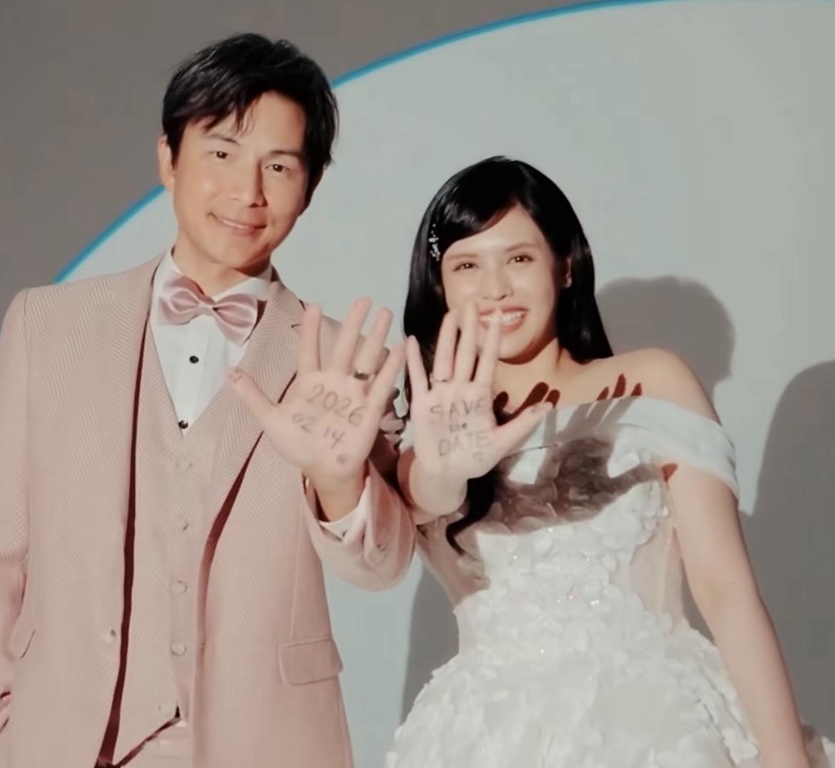 孫協志跟夏宇童同步在社群平台曬出婚紗照，甜蜜的互動讓大批粉絲直呼，「太閃了！」。 圖：翻攝自夏宇童IG