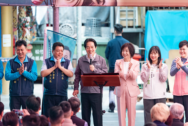 賴清德允諾協助台中市政府對抗禽流感疫情。 圖：總統府提供