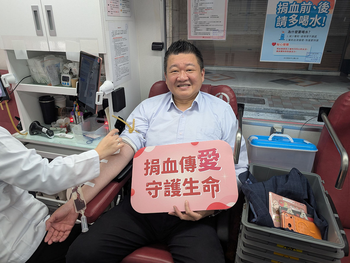 民進黨副秘書長何博文已經捐血91次。 圖：民進黨提供