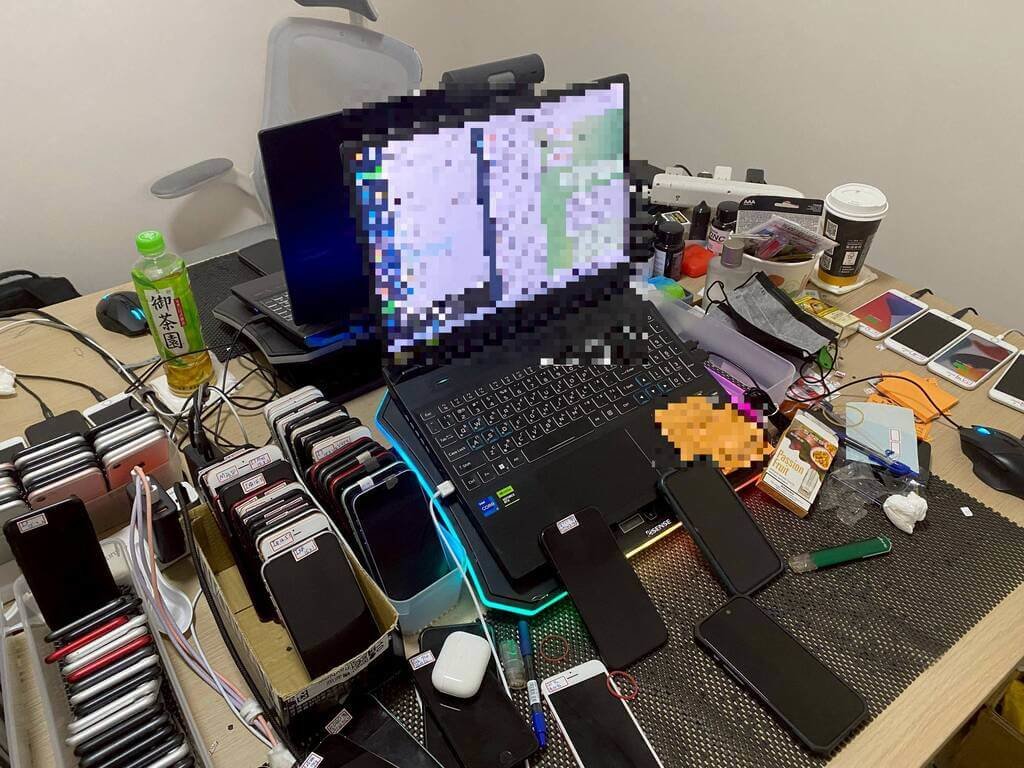台中市林姓男子成立系統商，利用星鏈低軌衛星網路服務與深偽技術，與詐欺機房合作騙取民眾個資後盜取存款，檢警將林男等4人查緝到案，並查扣手機等犯案工具。（民眾提供）中央社記者趙麗妍傳真　115年2月2日