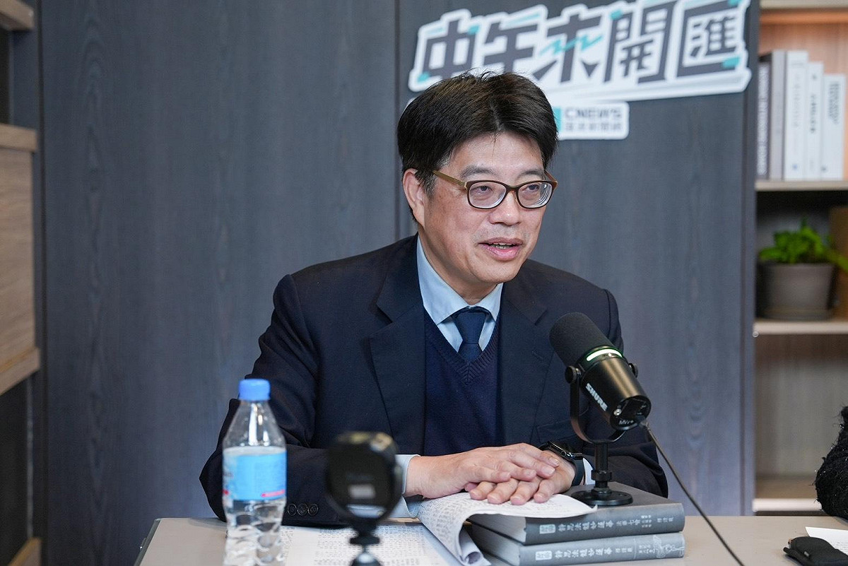 大陸委員會主任委員邱垂正今（4）天接受網路節目專訪時表示，中華人民共和國主席習近平的軍方整肅行動加劇，有學者評論猶如蘇聯獨裁者「史達林大清洗」。 圖：《CNEWS匯流新聞網》提供