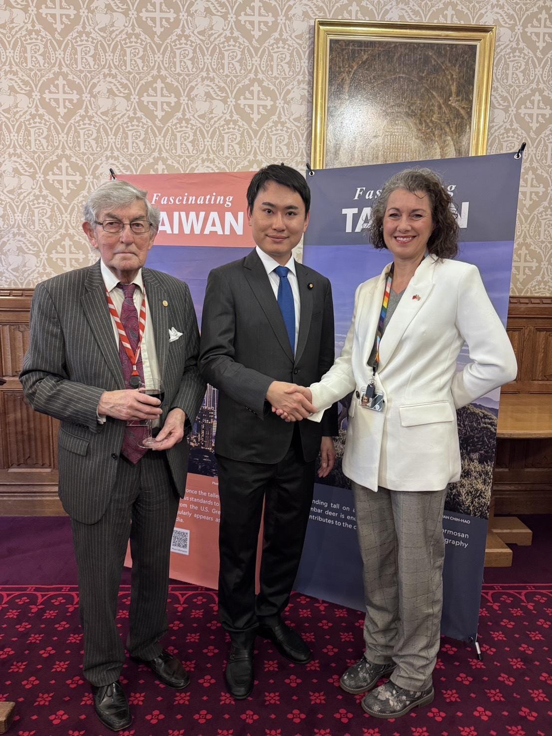 民進黨立委陳冠廷4日出席英國國會「台英國會小組」酒會。 圖：陳冠廷辦公室提供