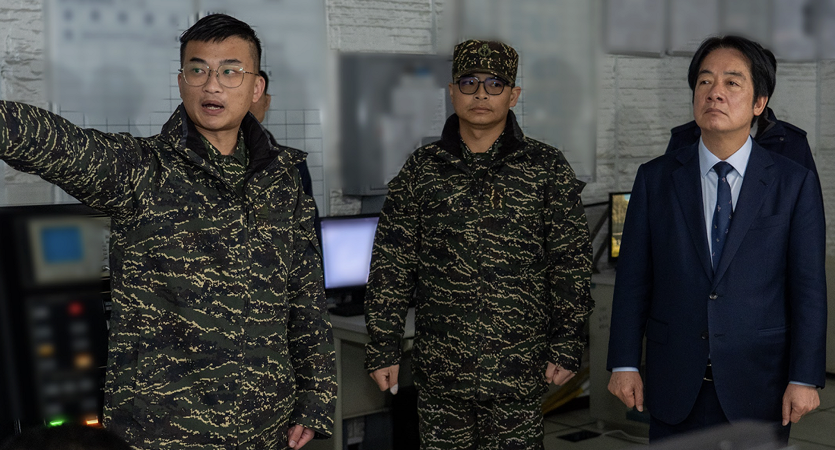 賴清德感謝國軍以「台灣之盾、築起防線，小雪之眼、洞悉全局」的精神，全年無休守護國家。 圖：總統府提供