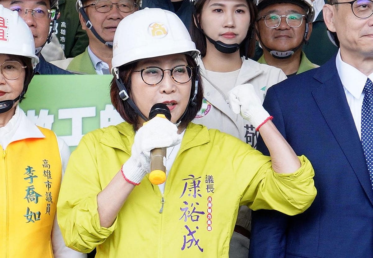 康裕成強調，「南方問政聯盟」是一個集結「跨黨、跨派系、跨世代、跨領域、跨地域」的強韌戰隊。 圖：南方問政聯盟/提供