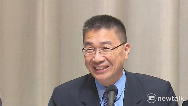 政院發言人徐國勇今（19）天表示，為了活化利用，公有工業區閒置土地可以強制拍賣。 圖：謝莉慧/攝