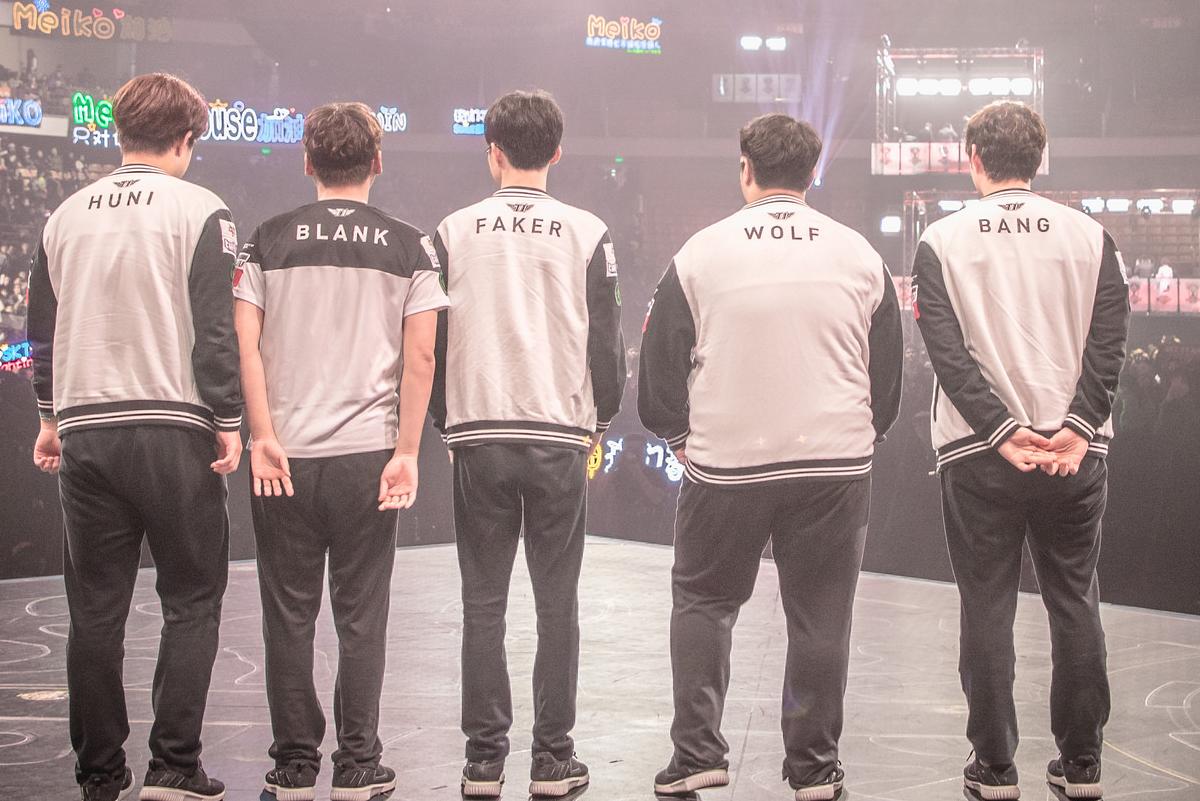 本日爭取衛冕的三冠王隊伍SKT。 圖：翻攝自 LoL Esports Photos flickr