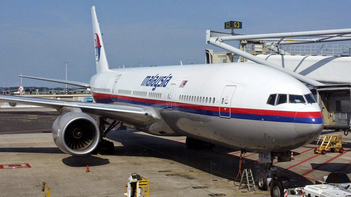 荷蘭運輸安全委員會公布馬航MH17空難調查報告，結果指向是遭俄製山毛櫸飛彈擊落，圖為失事的馬航MH17最後在荷蘭機場等待起飛的影像。 圖片來源：達志影像/路透社資料照片