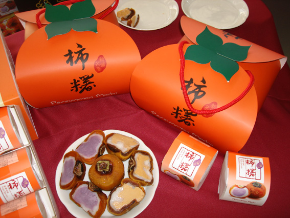 除了香甜的柿餅之外，還有另一種杮餅加入客家麻糬的「杮糬」，又Ｑ又香！ 圖：新埔鎮農會/提供