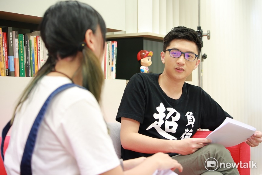 超負荷認真表示我跟Faker單挑雷茲91開，我9他1。 圖：朱泓任/攝