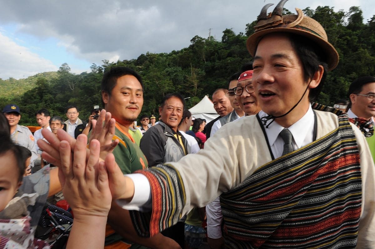 賴院長指出，今天是宜蘭縣雙喜臨門的好日子，除了舉辦全國運動會，也舉行寒華大橋通車啟用典禮。 圖：行政院/提供