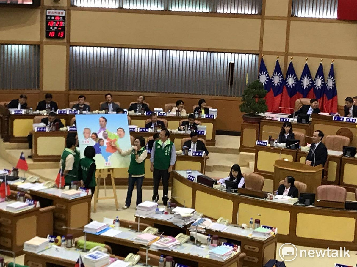 新北市長朱立倫被問及是否選台北市長，他數度重申「沒有這一回事」。 圖：周煊惠 / 攝