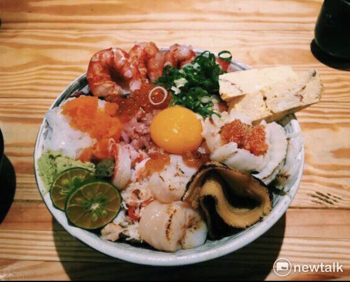 有媒體報導，台北市5家知名餐廳丼飯日本料理疑菌數超標，驗出大腸桿菌、金黃色葡萄球菌等。丼飯示意圖。 圖：新頭殼資料照