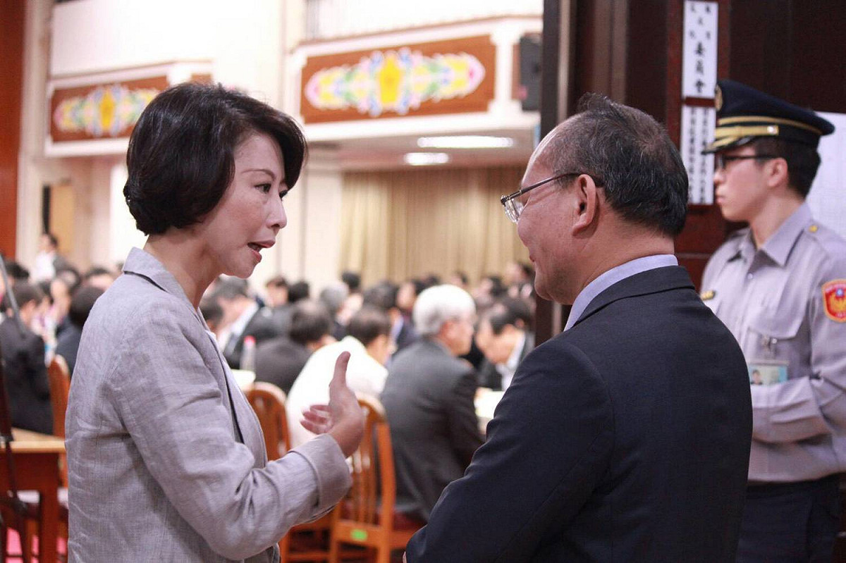 台南大學不遷校七股，引發地方的反彈，立委陳亭妃要求教育部長潘文忠及台南大學校長黃宗顯重新研議。 圖：陳亭妃立委辦公室/提供