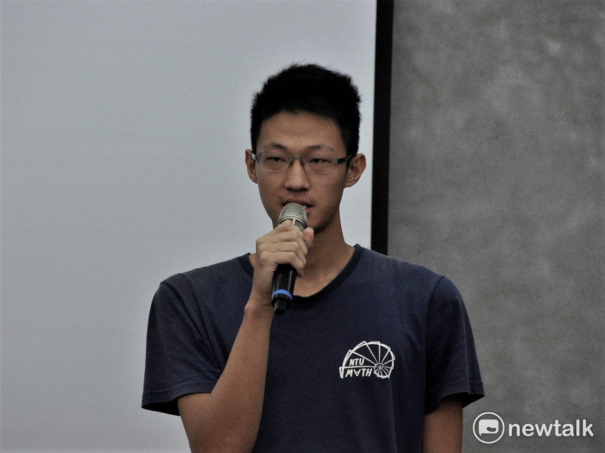 台大數學系三年級李堂愷，確定走向數學領域的研究 圖：陳香蘭／攝