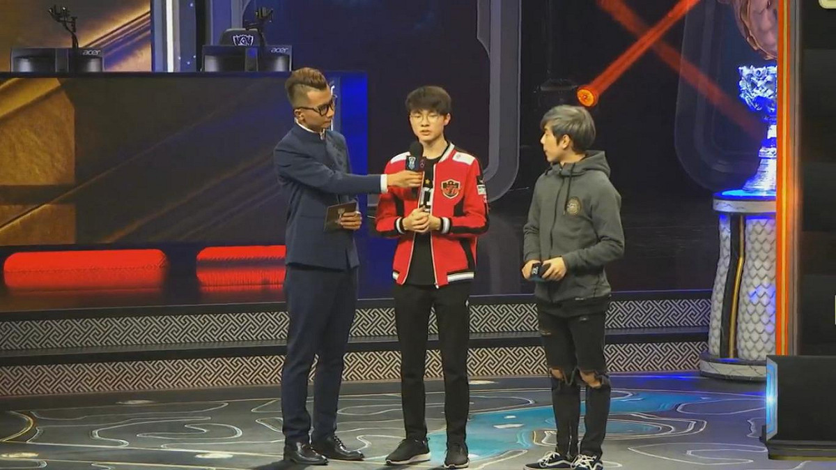 SKT當家中路選手「Faker」是否能繼續穩座大魔王之位，就看今天的冠軍賽結果。 圖：翻攝自英雄聯盟 LPL賽事頻道 YouTube