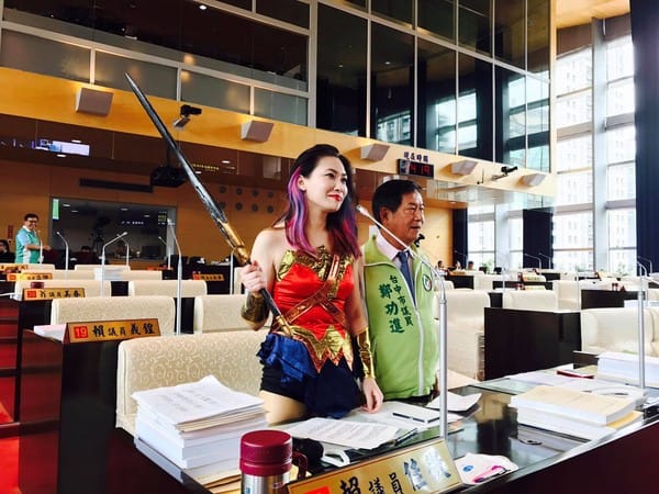 前台中市議員賴佳微。 圖：翻攝「賴佳微後援會」臉書