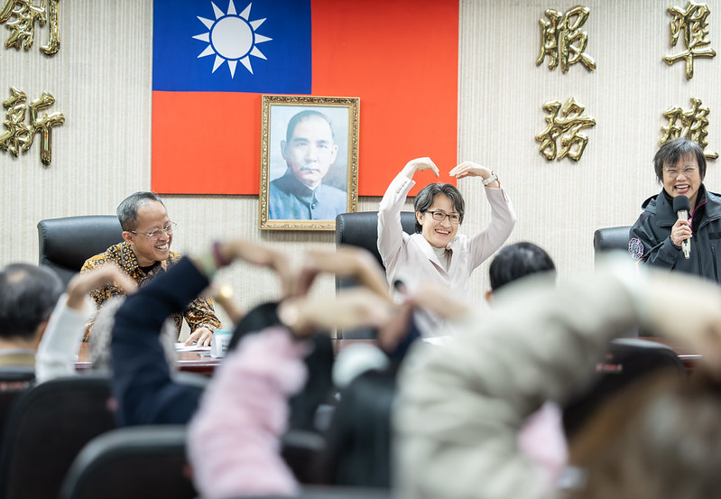蕭美琴感謝移工朋友參加防災士培訓。 圖：總統府提供