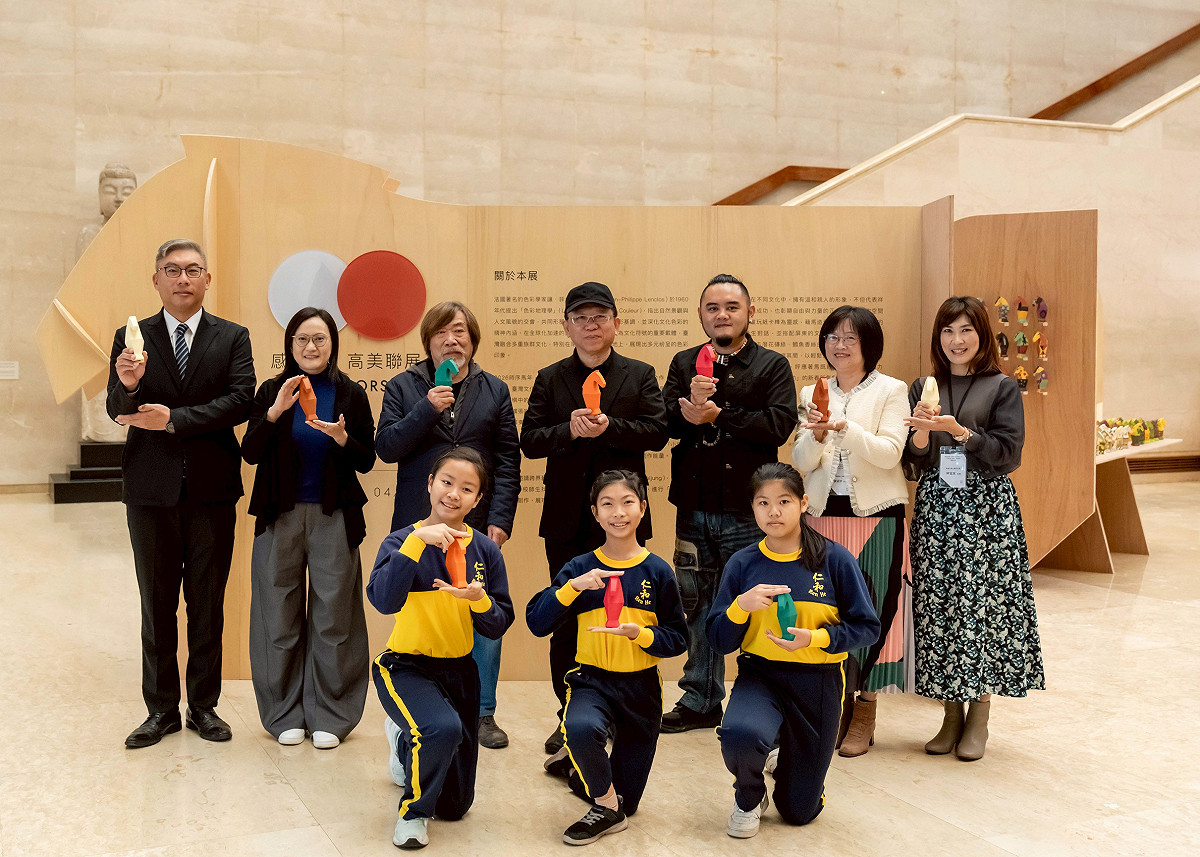 《感動馬 高美聯展》即日起至4月26日在高美館雕塑大廳一樓展出。 圖：高美館/提供