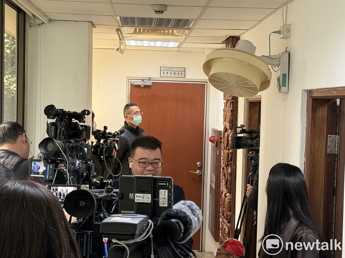無黨籍立委高金素梅辦公室今早遭檢調搜索。 圖：周煊惠 / 攝